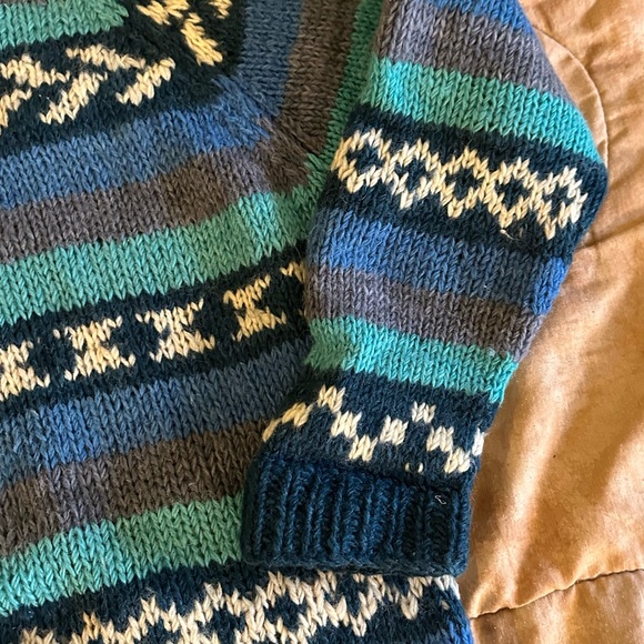 Hand Made in Nepal 100% Wool Blue and Greece Patterned Women's Sweater Med/Large - Picture 11 of 14